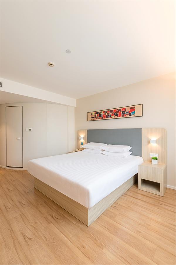 Hanting Hotel Čung-šan Exteriér fotografie